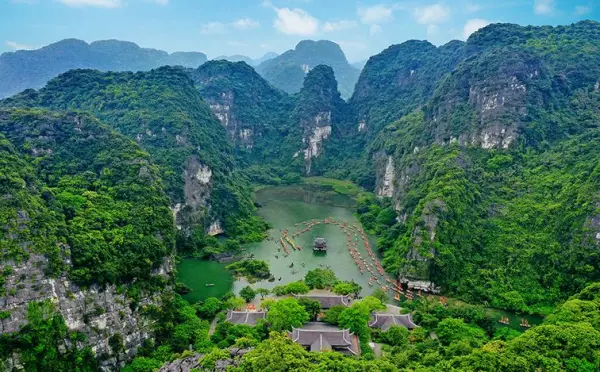 Quần thể danh thắng Tràng An