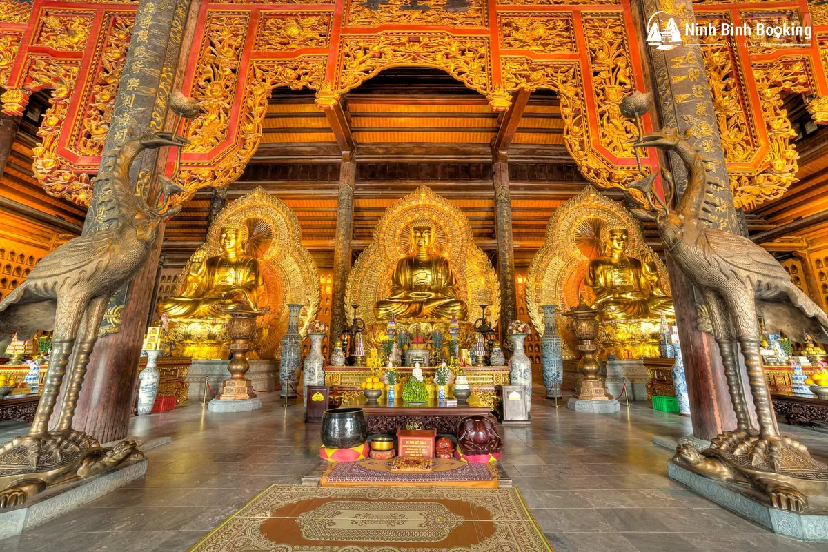 Tượng Phật khổng lồ